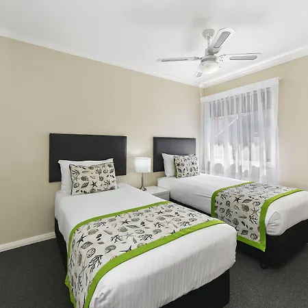 Flynns Beach Resort-3